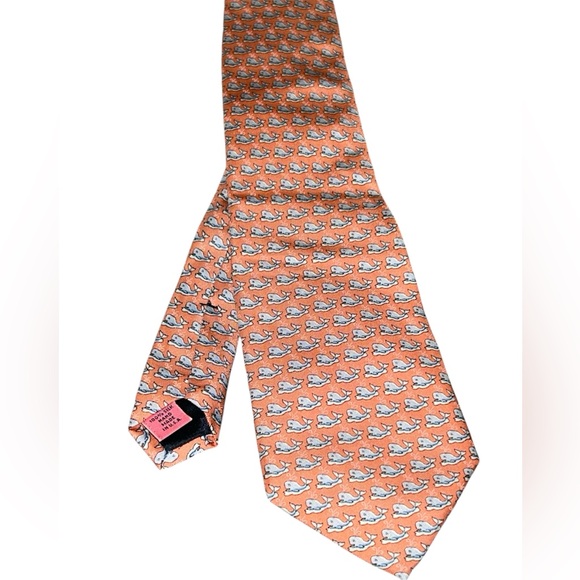 Vineyard Vines Silk Whale Print Peach Tie - Picture 1 of 4